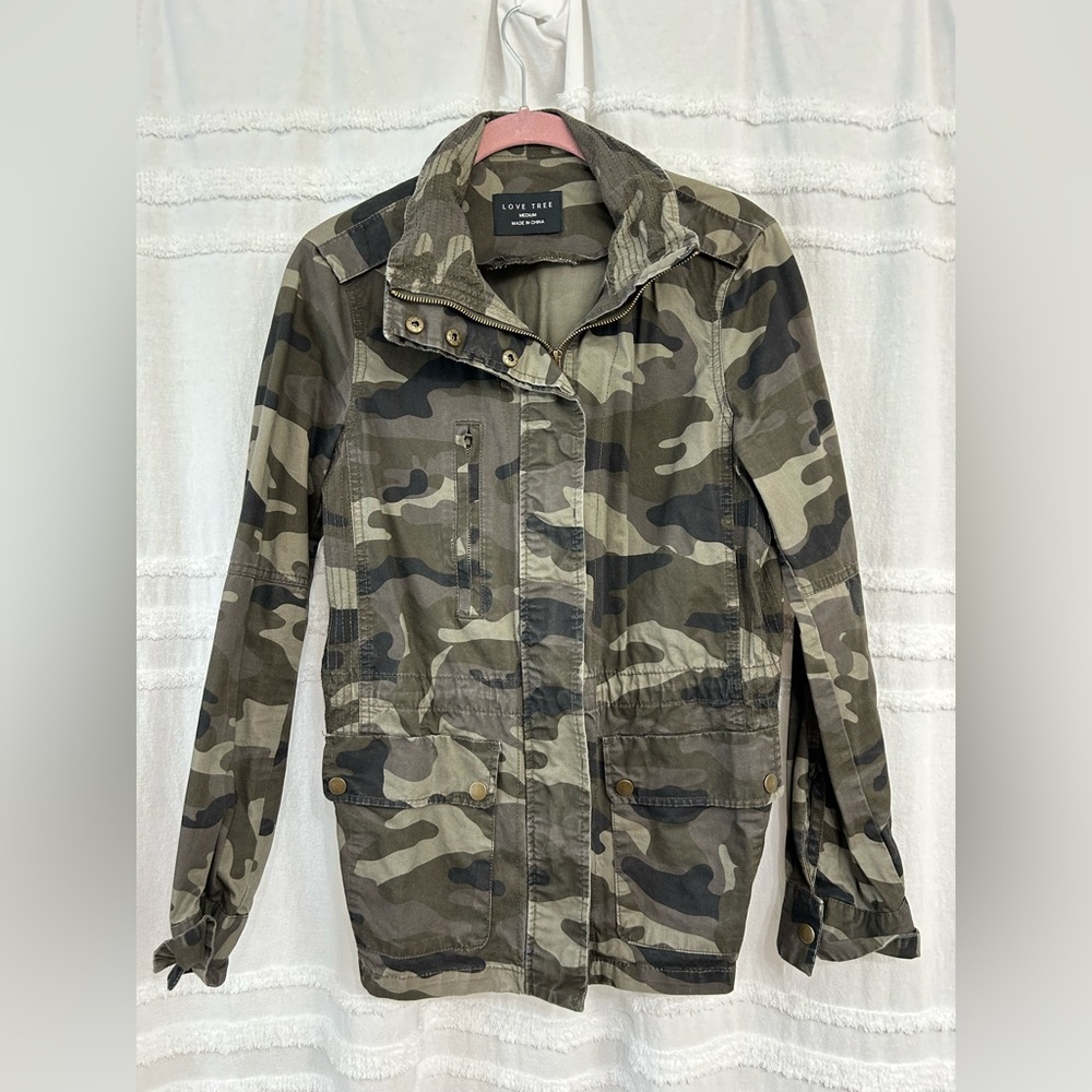 Love Tree Women's Camo Utility Jacket Size Medium
